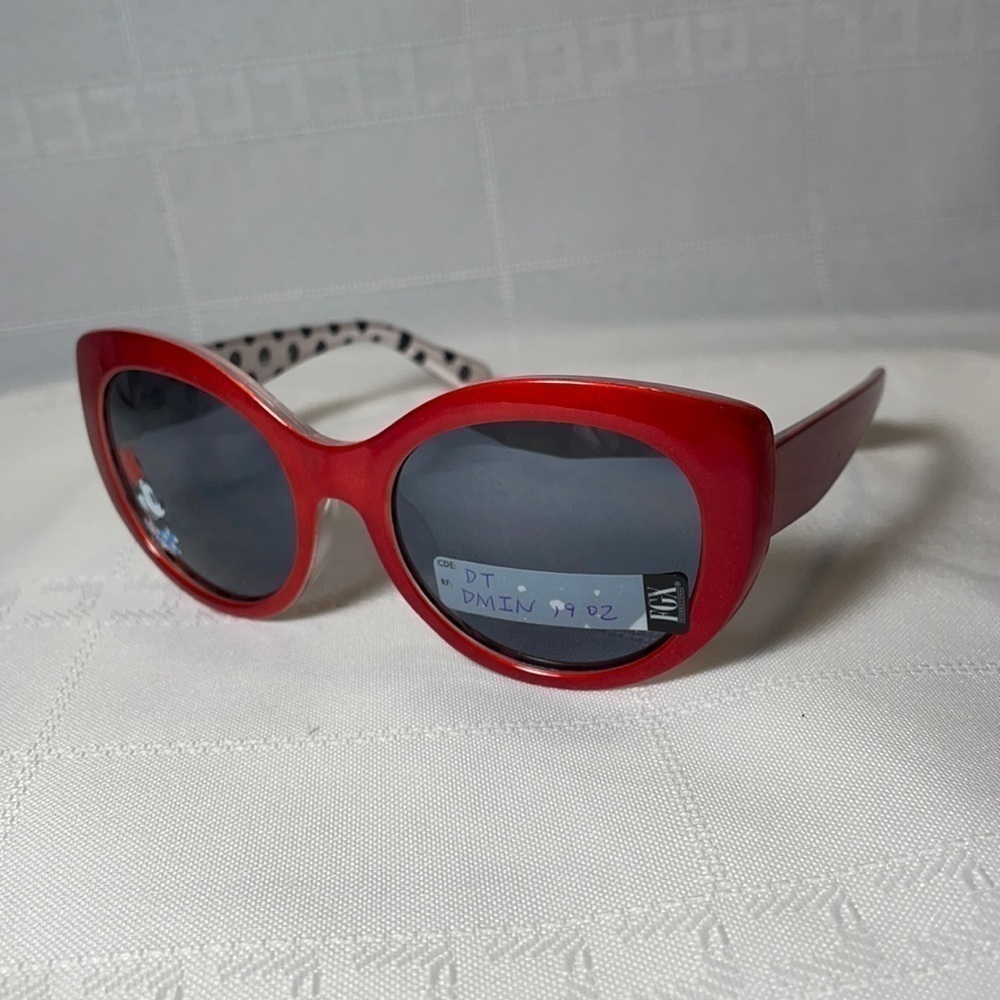 *5 for $25* NWOT Kids FGX International Fashion Sunglasses Red Butterfly Cat Eye